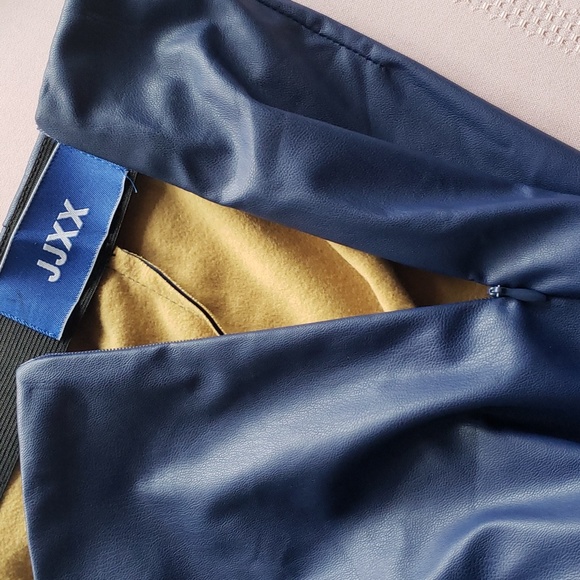 JJXX funky leather look purple high waist pants fully soft lined - Picture 9 of 10